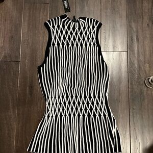 NWT White House Black Market Stretchy Top Size Large